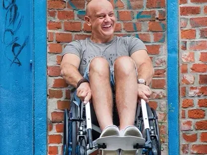 כיצד לבחור כסא גלגלים מתאים עבורף