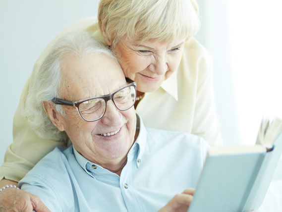 טיפול במבוגרים וקשישים בעידן קורונה