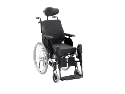 כיסא גלגלים עם מנגנונים מיוחדים בהתאמה אישית – Netti